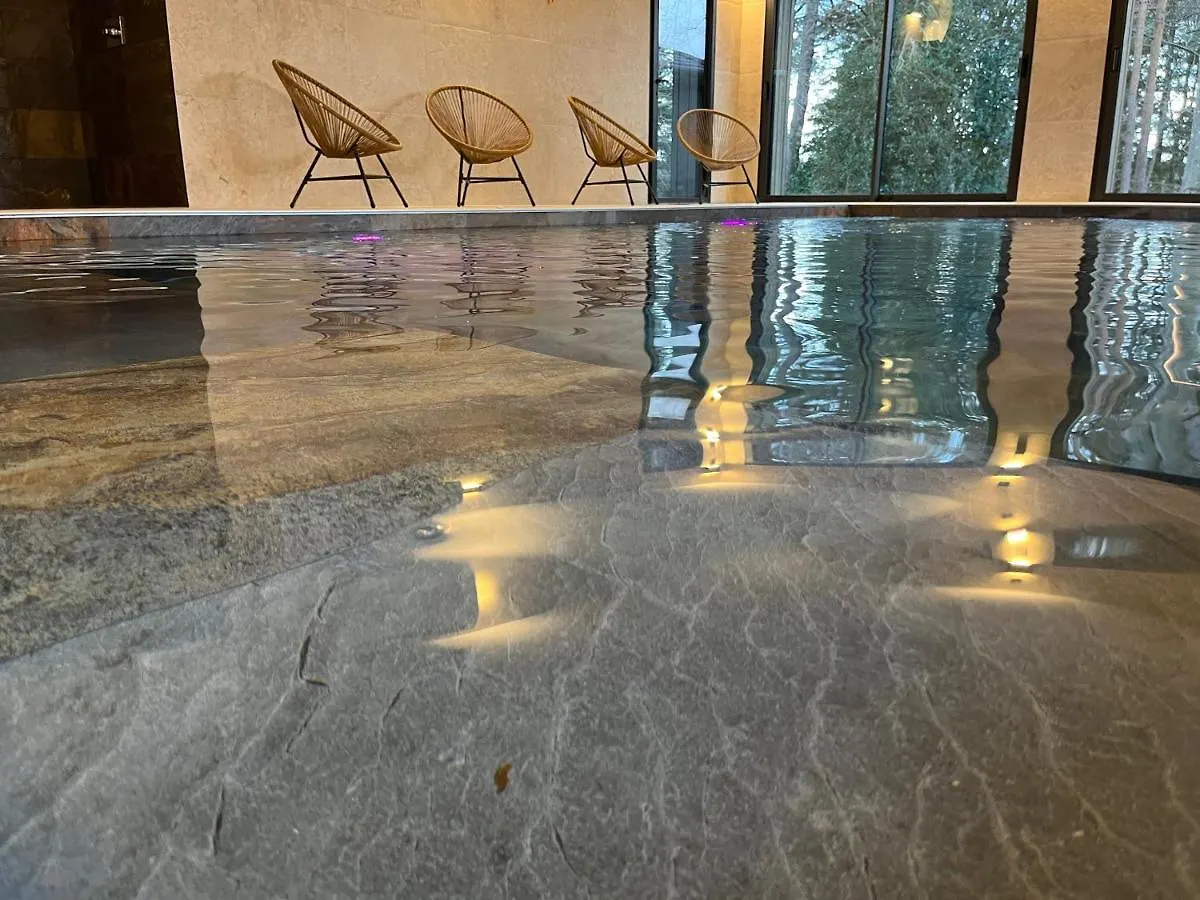Σπίτι διακοπών Lodge Avec Bain A Remous Privatif, Piscine, Salle De Sport Et Aire De Jeux Au Bord Du Golf De Chambon - Fr-1-582-370 Le Chambon-sur-Lignon Γαλλία