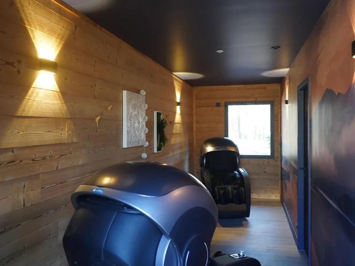 Lodge Avec Bain A Remous Privatif, Piscine, Salle De Sport Et Aire De Jeux Au Bord Du Golf De Chambon - Fr-1-582-370 Le Chambon-sur-Lignon